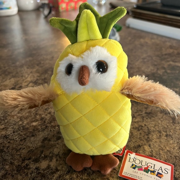 Pineapple Penguin! - Picture 1 of 3